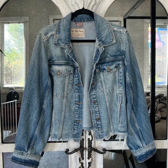 Women's We The Free Cropped Denim Jacket, Sz M - Picture 1 of 6